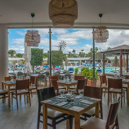 Relaxia Lanzasur Club - Aqualava Water Park מלון פלאיה בלנקה