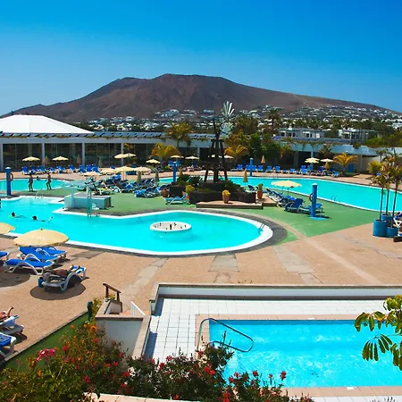 Relaxia Lanzasur Club - Aqualava Water Park מלון