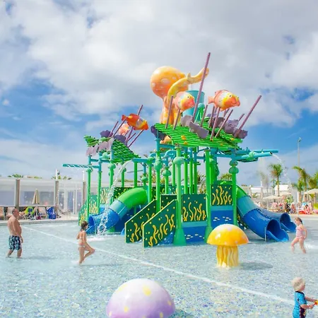 מלון Relaxia Lanzasur Club - Aqualava Water Park פלאיה בלנקה