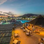 Hotel Relaxia Lanzasur Club - Aqualava Water Park Playa Blanca (Lanzarote)