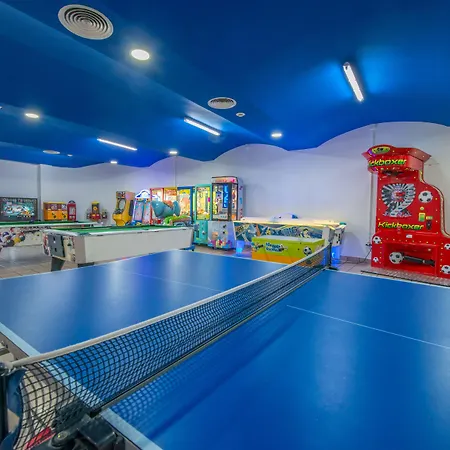 Relaxia Lanzasur Club - Aqualava Water Park فندق 3*