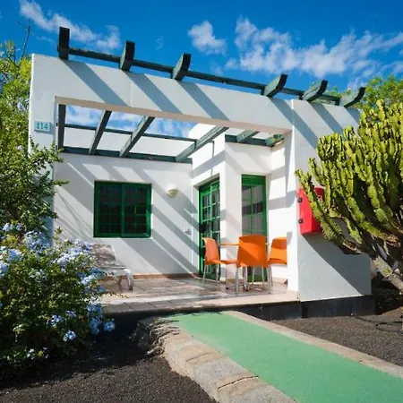 Relaxia Lanzasur Club - Aqualava Water Park فندق 3*